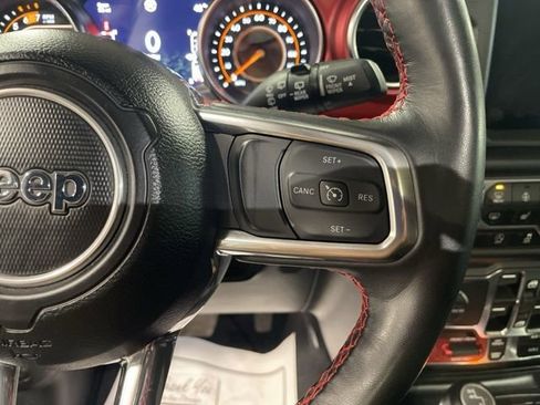 Used 2023 Jeep Wrangler Unlimited Rubicon w/ Cold Weather Group AWD/4WD image 22