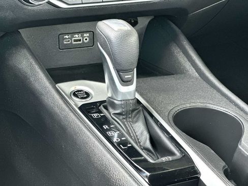 Used 2025 Nissan Altima 2.5 SV FWD image 21