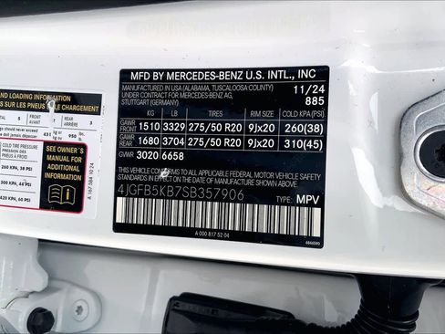 Certified 2025 Mercedes-Benz GLE 450 4MATIC image 33