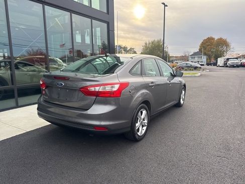 Used 2013 Ford Focus SE image 3