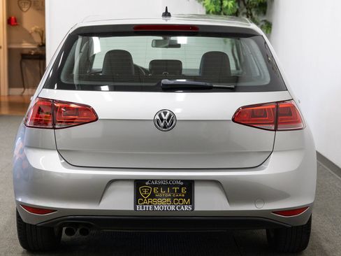 Used 2017 Volkswagen Golf S FWD image 4