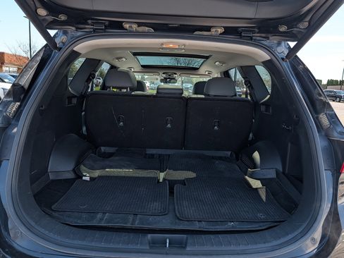 Used 2021 Hyundai Santa Fe SEL w/ Convenience + Premium Package AWD/4WD image 16