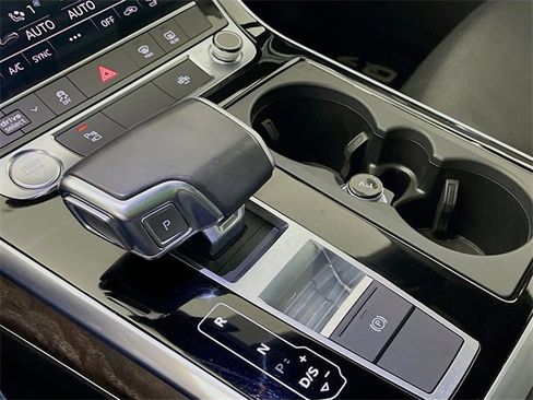 Used 2020 Audi Q7 3.0T Premium Plus w/ Premium Plus Package image 18