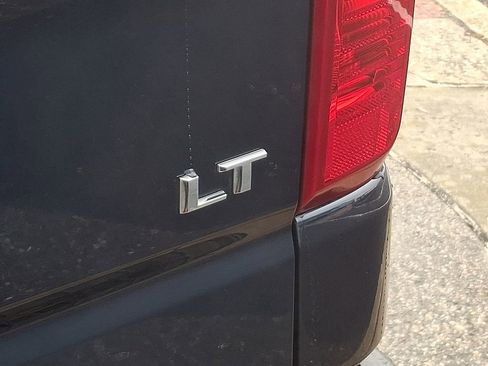 Used 2022 Chevrolet Silverado 1500 LT image 31