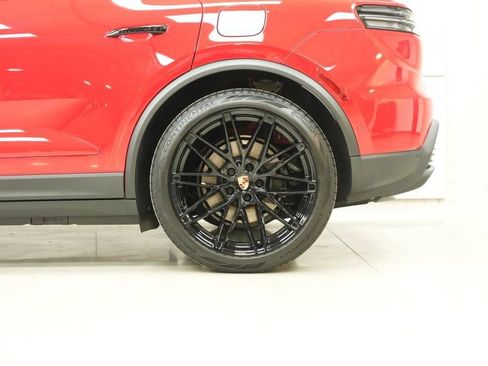 New 2026 Porsche Macan 4 Electric AWD/4WD image 42