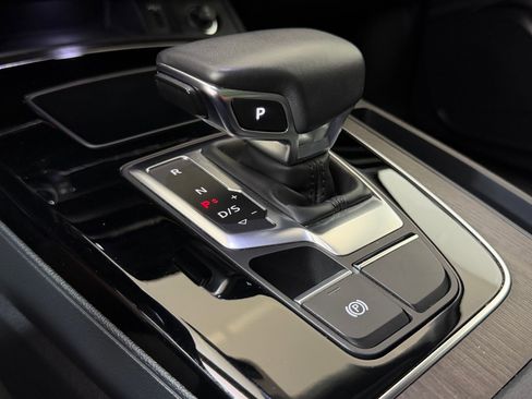 Used 2022 Audi Q5 2.0T Premium AWD/4WD image 17