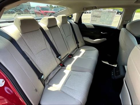 New 2025 Honda Accord SE image 25