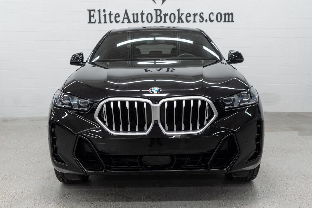 Used 2025 BMW X6 xDrive40i w/ Climate Comfort Package AWD/4WD image 3