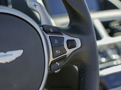 Used 2020 Aston Martin DB11 Volante image 54