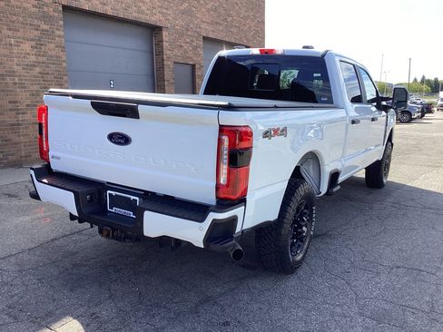 Used 2023 Ford F250 XL w/ STX Appearance Package AWD/4WD image 2