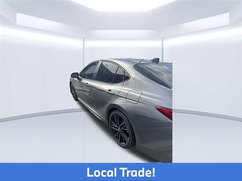 Used 2025 Toyota Camry XSE FWD image 7