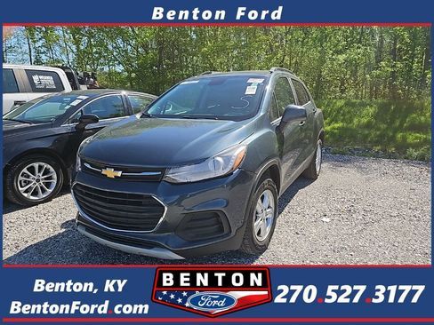 Used 2022 Chevrolet Trax LT w/ Driver Confidence Package AWD/4WD image 1