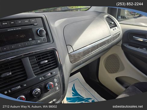 Used 2014 Dodge Grand Caravan American Value Package image 24