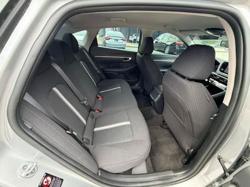 Used 2023 Hyundai Sonata SE FWD image 13