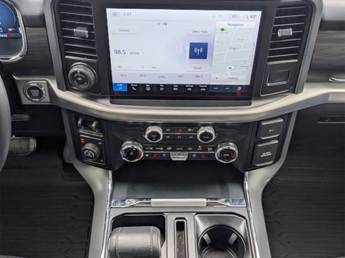 Used 2025 Ford F150 Lariat w/ Equipment Group 501A Mid image 7