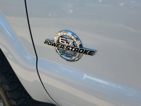 Used 2016 Ford F350 Lariat w/ Lariat Ultimate Package image 29