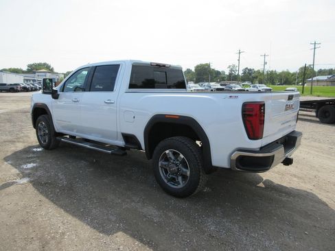 New 2026 GMC Sierra 2500 SLT w/ SLT Premium Package AWD/4WD image 7