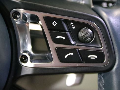Used 2020 Porsche Cayenne Turbo AWD/4WD image 20