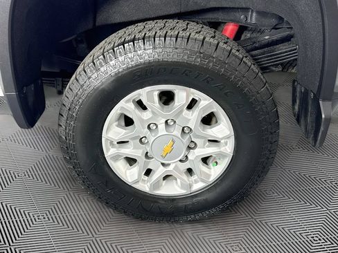 Used 2023 Chevrolet Silverado 3500 LT w/ Convenience Package AWD/4WD image 28