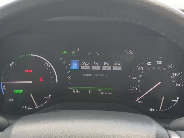 Certified 2025 Toyota Sienna XLE FWD image 35
