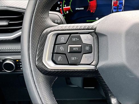 Certified 2025 Ford Mustang Premium image 24