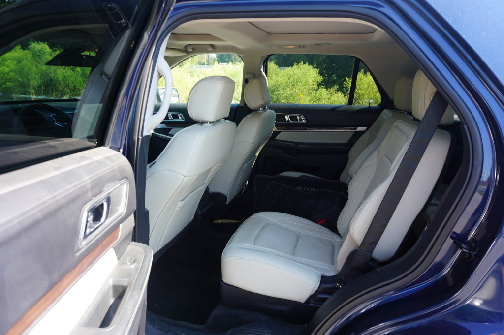 Used 2017 Ford Explorer Platinum AWD/4WD image 15