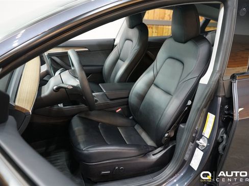 Used 2021 Tesla Model 3 Performance image 16