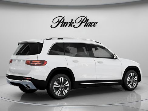 Certified 2026 Mercedes-Benz GLB 250 image 21