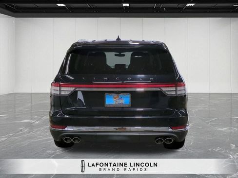 Certified 2023 Lincoln Aviator Reserve w/ Equipment Group 201A AWD/4WD image 4