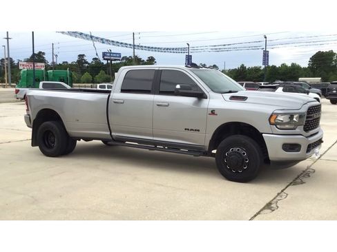 Used 2022 RAM 3500 Lone Star w/ Night Edition image 2