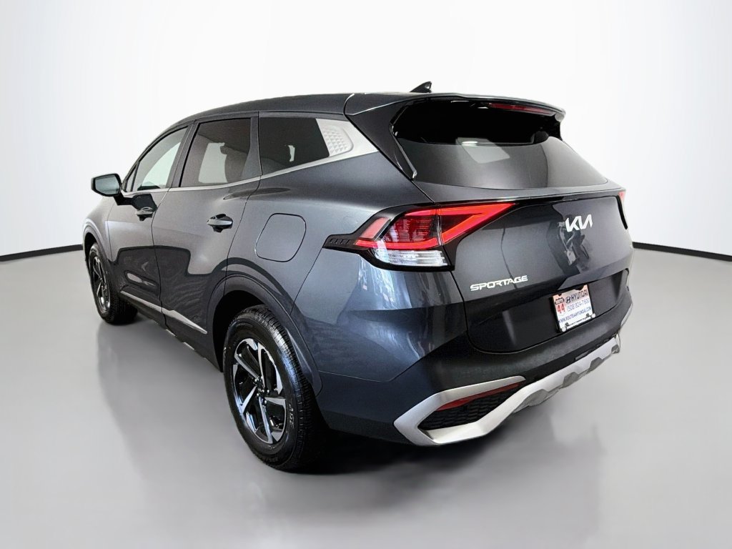Used 2023 Kia Sportage LX AWD/4WD image 6