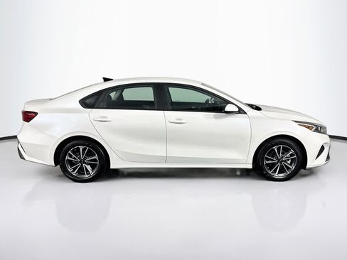 Used 2023 Kia Forte LXS FWD image 16