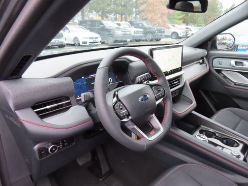 New 2026 Ford Explorer ST w/ Sun And Sound Package image 8