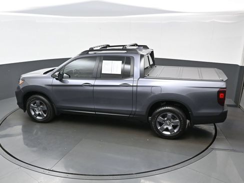 Used 2025 Honda Ridgeline TrailSport image 35