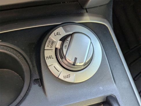 Used 2022 Toyota 4Runner Limited image 24