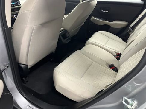 Used 2024 Honda HR-V LX image 21