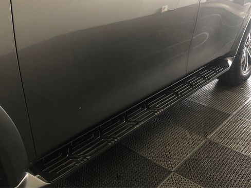 Used 2019 Nissan Armada SL w/ Premium Package image 21