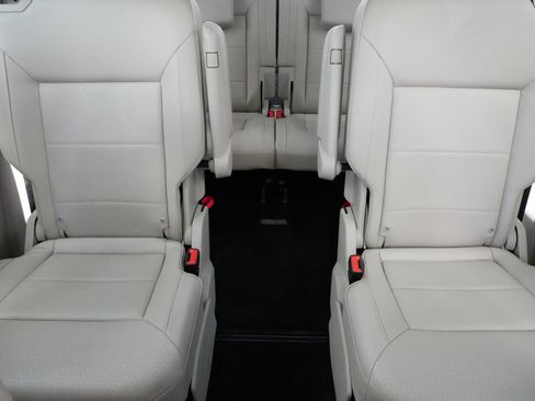Certified 2022 Volkswagen Atlas SE w/ Panoramic Sunroof Package FWD image 13