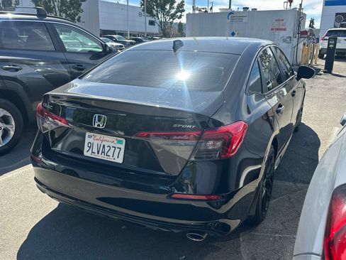 Used 2024 Honda Civic Sport image 5