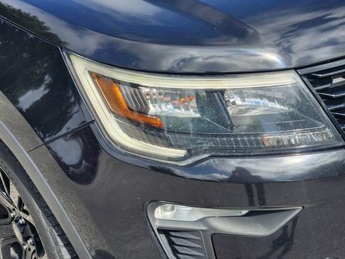 Used 2019 Ford Explorer Sport w/ Equipment Group 401A AWD/4WD image 9