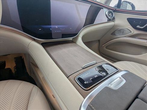 Certified 2023 Mercedes-Benz EQS 580 4MATIC Sedan image 13