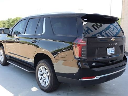 Used 2026 Chevrolet Tahoe LT RWD image 8