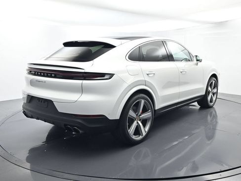 Certified 2024 Porsche Cayenne S AWD/4WD image 14