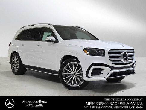New 2026 Mercedes-Benz GLS 580 4MATIC image 1