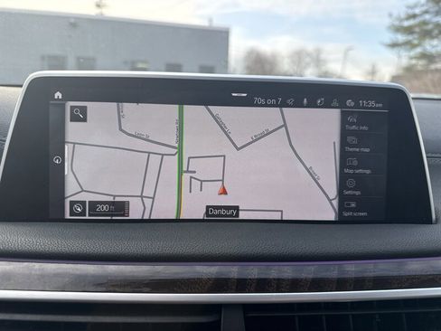 Used 2022 BMW 750i xDrive image 12