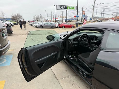 Used 2020 Dodge Challenger R/T image 13