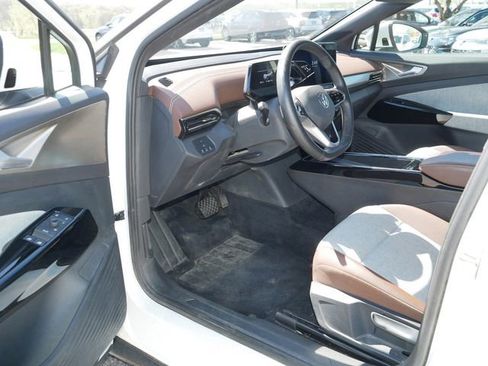 Used 2023 Volkswagen ID.4 Pro AWD/4WD image 12