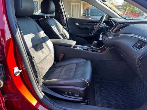 Used 2014 Chevrolet Impala LT image 10