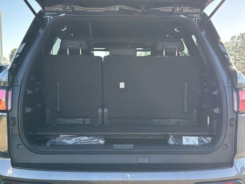 Used 2025 Toyota Sequoia SR5 image 33