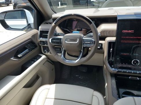 New 2026 GMC Yukon XL Denali AWD/4WD image 13